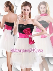 2016 Perfect Short White and Black Cheap Dama Dresses with Bowknot