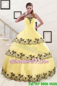 2015 Light Yellow Luxurious Quinceanera Dress with Appliques and Ruffled Layers