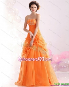 2015 Luxurious Strapless Orange Red Dama Dress with Hand Made Flowers and Beading