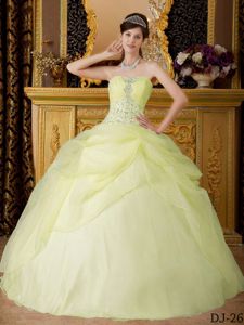 The Most Popular Yellow Green Strapless Organza Beading Sweet 15 Dresses