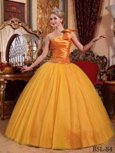 Chic One Shoulder Gold Beaded Tulle Bowknot Sweet 16 Dress