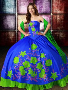 Multi-color Strapless Lace Up Embroidery Vestidos de Quinceanera Sleeveless