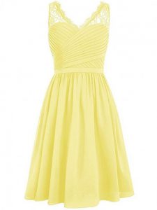 Beauteous Yellow Chiffon Side Zipper Dama Dress for Quinceanera Sleeveless Knee Length Lace and Ruching