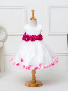 White Ball Gowns Appliques and Hand Made Flower Little Girls Pageant Gowns Zipper Tulle Sleeveless Knee Length