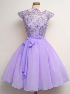 Dynamic Lavender Chiffon Lace Up Scalloped Cap Sleeves Knee Length Dama Dress Lace and Belt