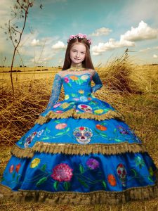 Blue High-neck Lace Up Embroidery Little Girls Pageant Gowns Long Sleeves