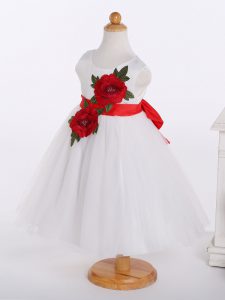 Shining Knee Length White Flower Girl Dresses Scoop Sleeveless Zipper
