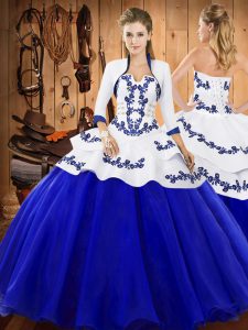 Royal Blue Ball Gowns Embroidery 15th Birthday Dress Lace Up Tulle Sleeveless Floor Length