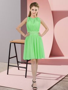 Apple Green Empire Chiffon Scoop Sleeveless Sequins Knee Length Zipper Court Dresses for Sweet 16