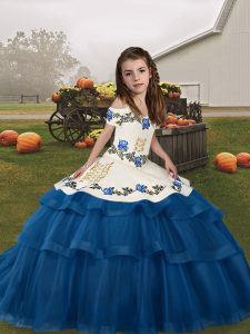 On Sale Sleeveless Lace Up Floor Length Embroidery and Ruffled Layers Pageant Gowns For Girls