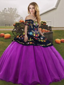 Low Price Black And Purple Sleeveless Floor Length Embroidery Lace Up Quinceanera Gowns