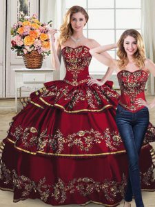 Embroidery and Ruffled Layers Vestidos de Quinceanera Wine Red Lace Up Sleeveless
