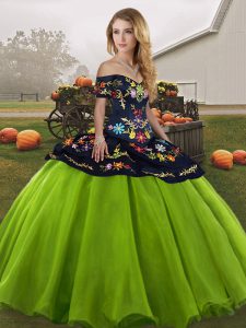Lovely Off The Shoulder Sleeveless Quinceanera Gown Floor Length Embroidery Tulle