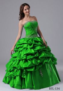 Grass Green Strapless Ruches and Pick-ups Beading Sweet 15 Dresses
