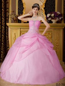 Pink Organza Strapless Dress for Quinceaneras with Beading