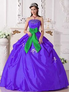 Purple Taffeta Appliques Beaded Dress for Quinceaneras