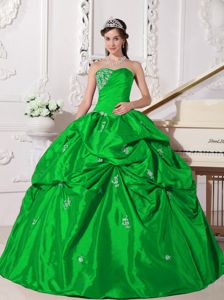 Green Taffeta Pick-ups Floor-length Sweet Sixteen Dresses