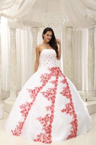 White Strapless Appliques Sweet Sixteen Dresses with Floor-length