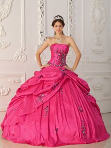 Red Taffeta Appliques Quinceanera Dresses with Pick-ups