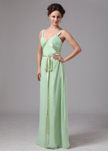 Apple Green V-neck Chiffon Quinceanera Dress for Dama with a Sash