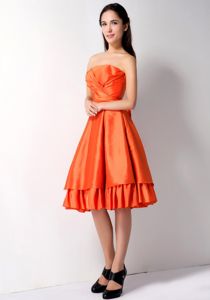 A-line Strapless Orange Red Dama Dress with Ruches and Bowknot