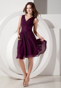 Beading Dark Purple V-neck Chiffon Dama Dress Empire Knee-length