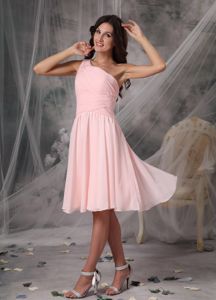 Baby Pink Empire One Shoulder Knee-length Chiffon Dama Dress