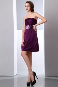Dark Purple A-line Strapless Mini-length Dama Dress with Flower