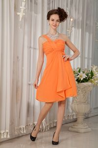 Orange One Shoulder Chiffon Ruched Knee-length Dama Dress under 100
