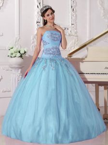Sky Blue Strapless Appliques Decorate Pleated Quinceanera Gowns