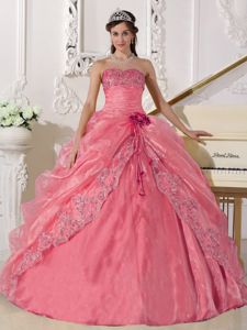 Sweetheart Hand Made Flowers Decorate Ruffled Quinces Dresses