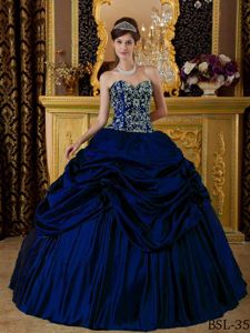 Noble Embroidery Bodice Quinceanera Gown Dresses in Navy Blue