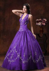 Purple Halter Top Pleats and Embroidery Decorate Quince Dresses