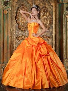 Attractive Taffeta Ruching Strapless Dresses for a Quince in Orange