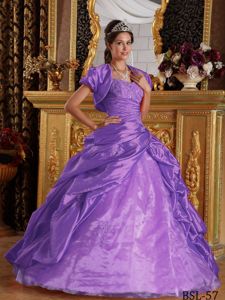 Purple Taffeta Quinceanera Gown with Sweetheart Neck and Matching Jacket