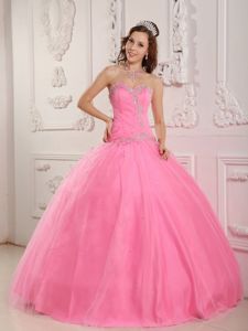 Rose Pink Tulle Quinceanera Dress with Sweetheart Neckline and Appliques