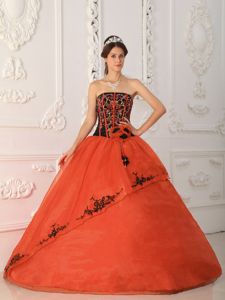 Rust Red and Black Corset Sweet Sixteen Dress with Appliques