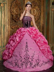 Embroidery Rose Pink and Black Dress for Quince with Pick-ups