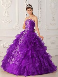 Purple Strapless Organza Quinceanera Gown Dresses with Ruffles