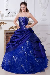 Elegant Appliqued Royal Blue Strapless Quinceanera Gown Dress