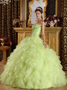 Pretty Appliques Bodice Yellow Green Sweet 16 Dresses with Ruffles
