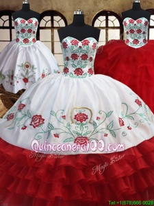 Artistic Three Piece Ruffled Ball Gowns Vestidos de Quinceanera White and Red Sweetheart Organza Sleeveless Floor Length Lace Up