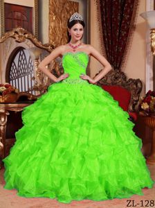 Chic Spring Green Ruffled Quinceanera Gowns with Beading Waist