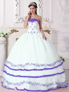 Beaded White Organza Sweet 15 Dress with Lavender Appliques 2015