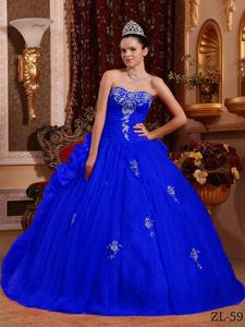 Elegant Embroidery Blue Dresses for a Quince Custom Made