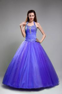 Halter Top Beading Quince Dresses with Appliques