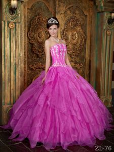 Gorgeous Beading Ruffled Pink Quince Dresses with Appliques