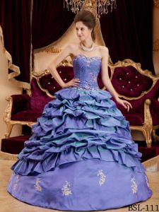 Magnificent Ball Gown Pick-ups Quinceanera Gown with Appliques