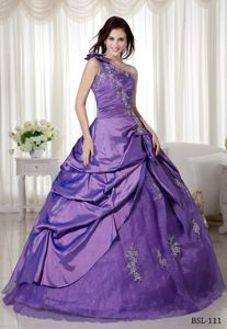 Modernistic one Shoulder Appliqued Purple Quinces Dresses