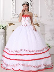 Beaded White Quinceanera Gown Dresses with Red Frills and Appliques
